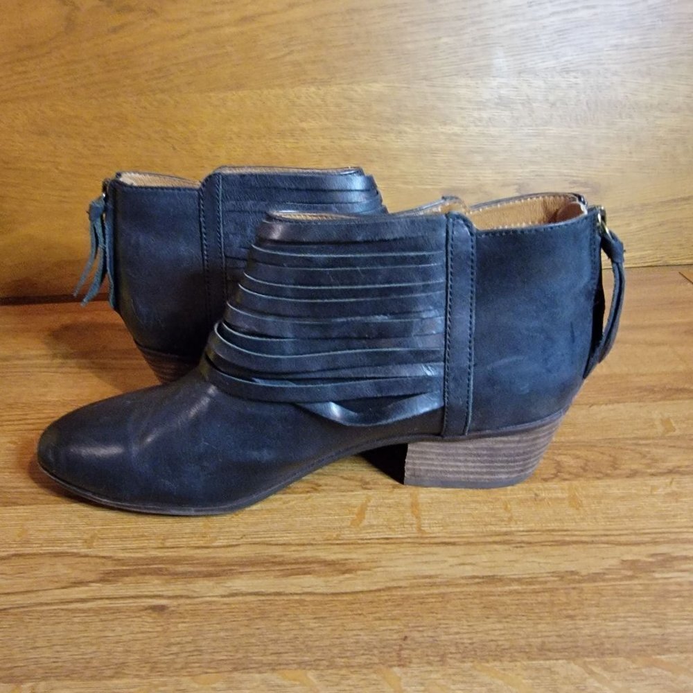 Clarks Spye Celeste Boots - Picture 6 of 9